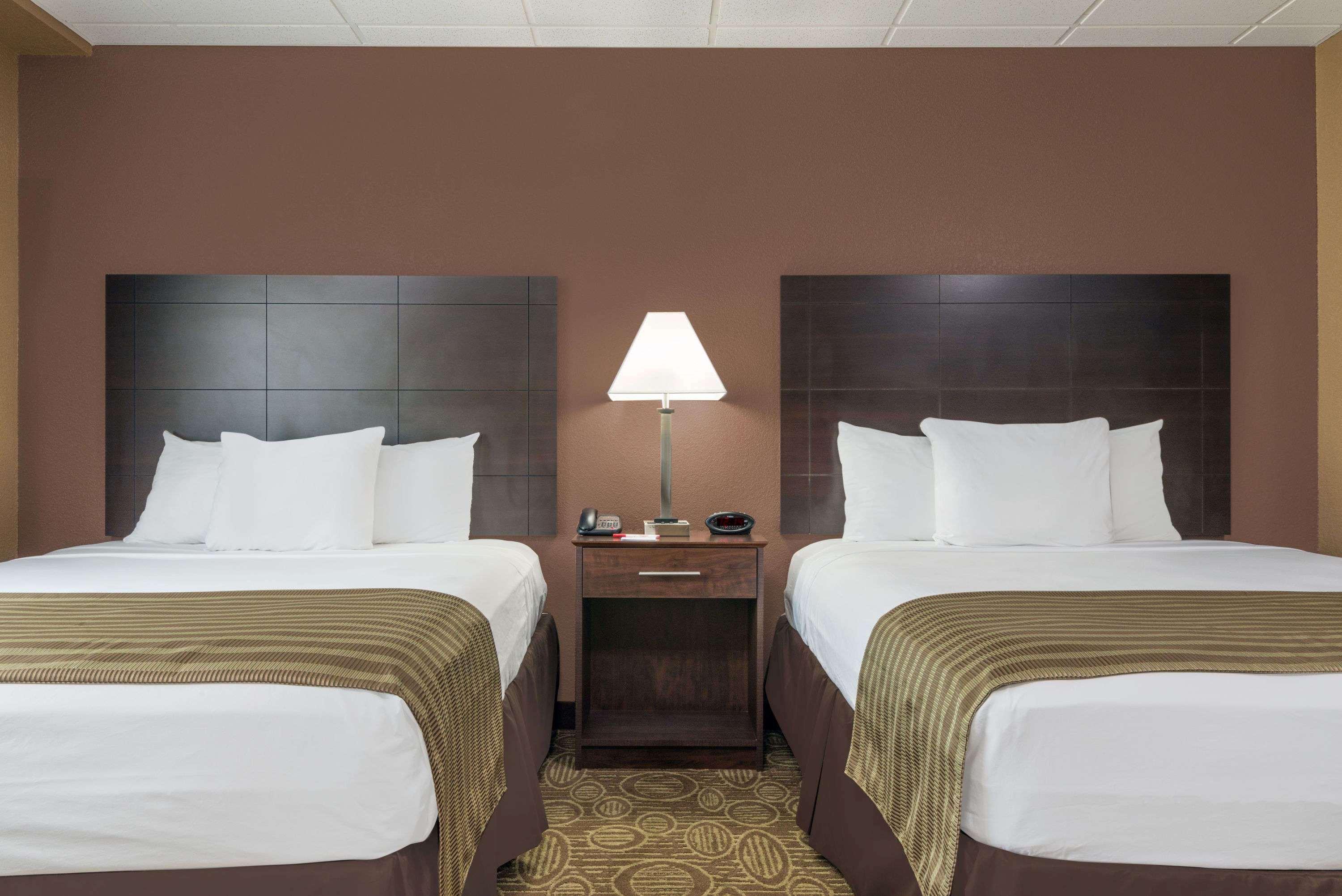 Ramada By Wyndham Paintsville Hotel & Conference Center Eksteriør bilde