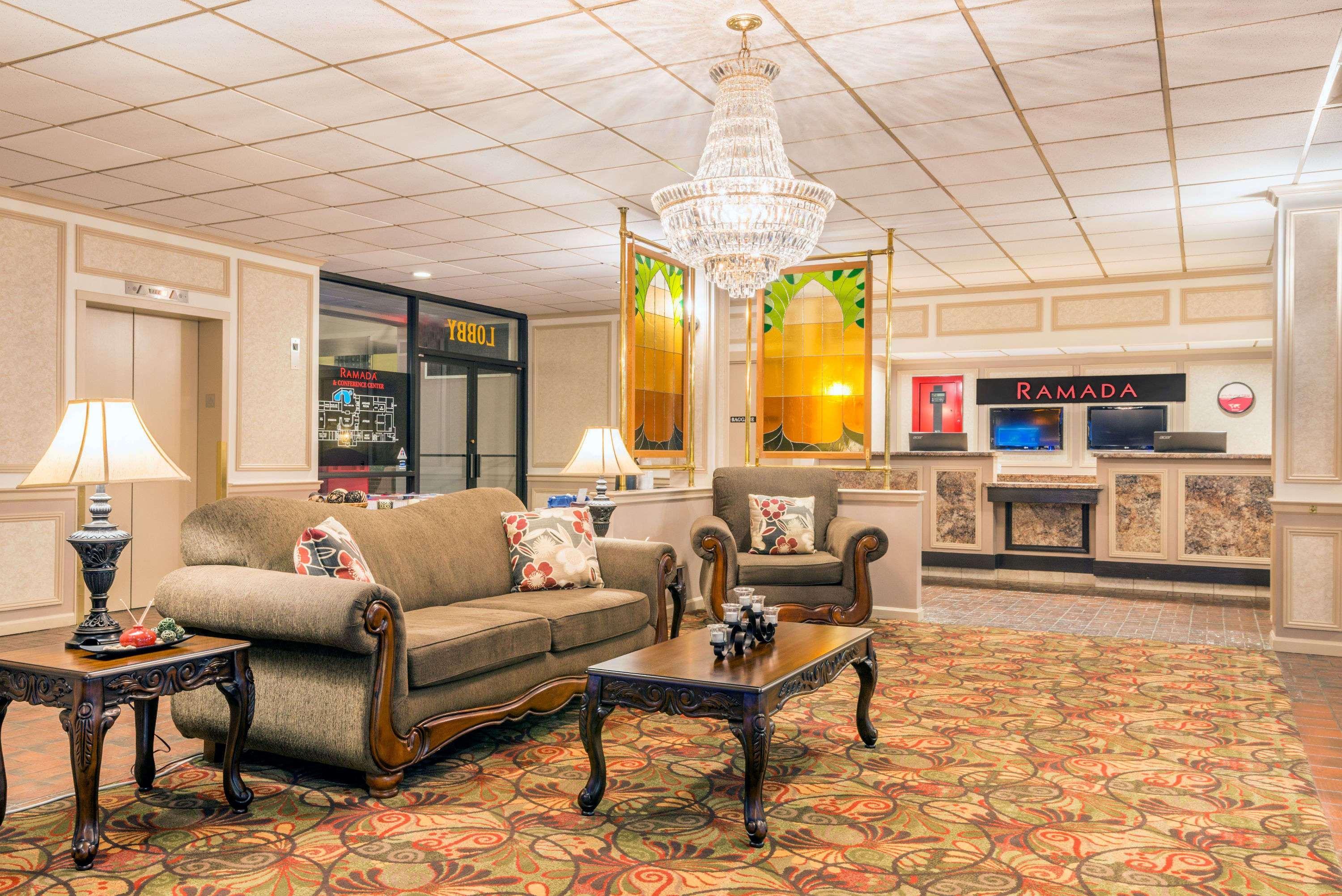 Ramada By Wyndham Paintsville Hotel & Conference Center Eksteriør bilde